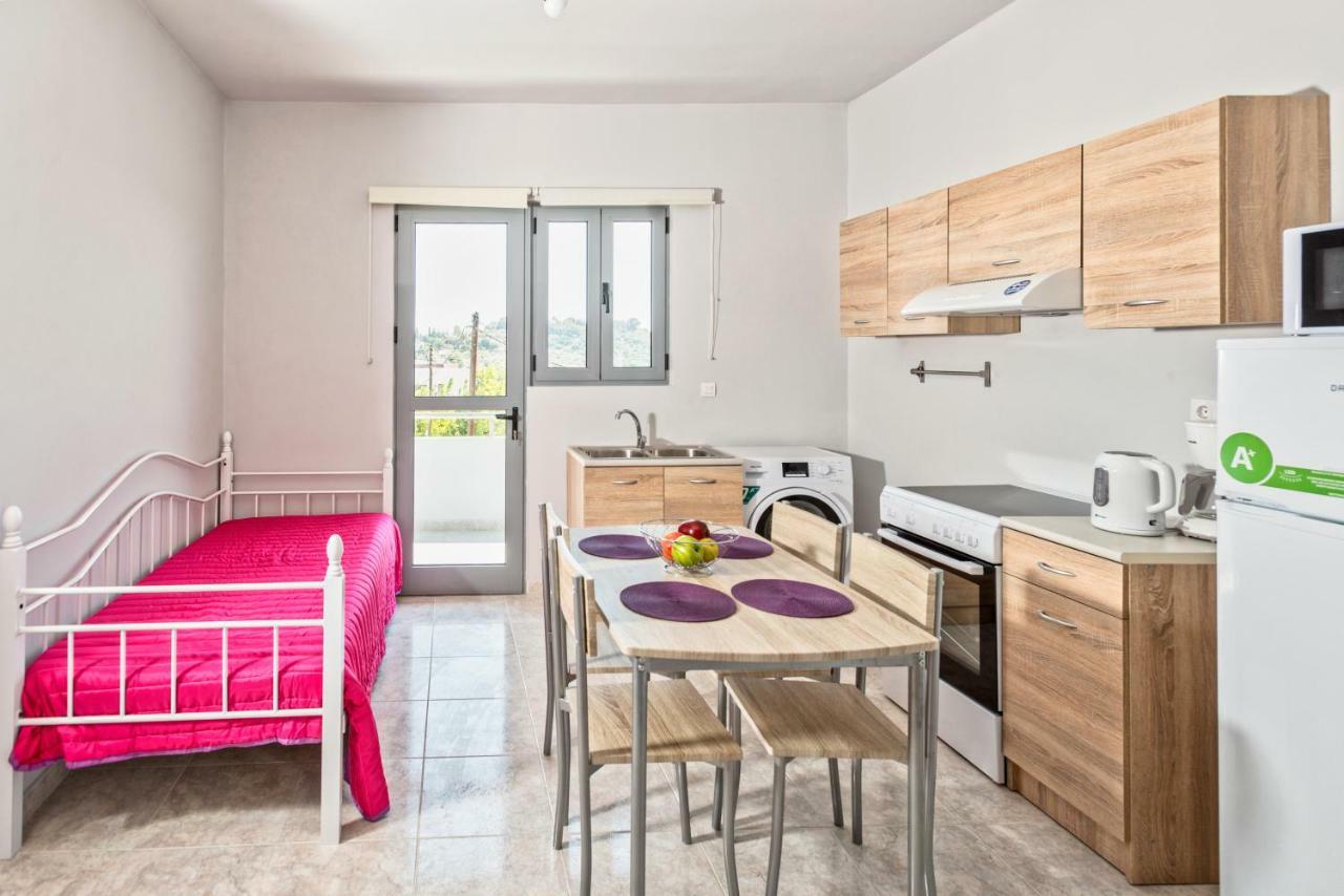 Paulsia Apartments Psinthos Luaran gambar