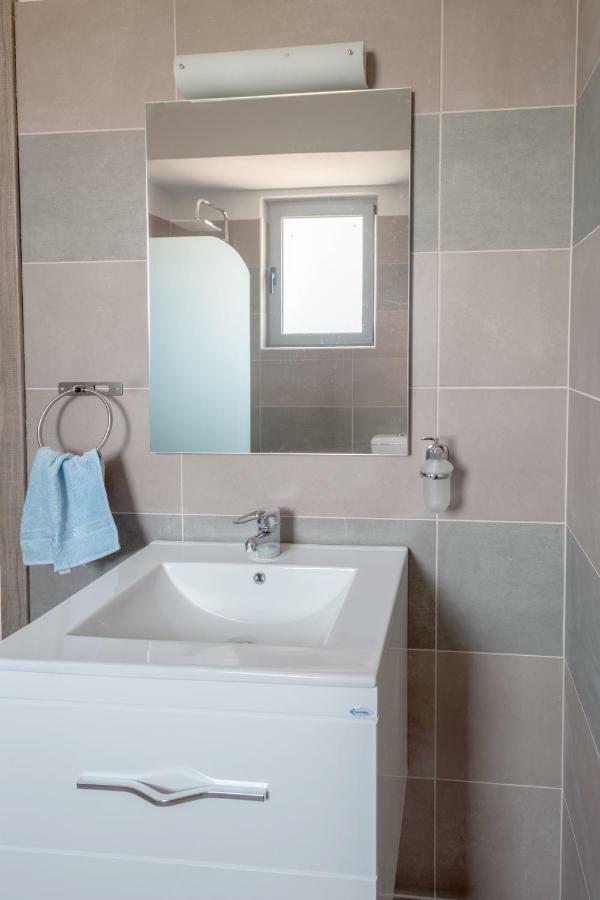 Paulsia Apartments Psinthos Luaran gambar